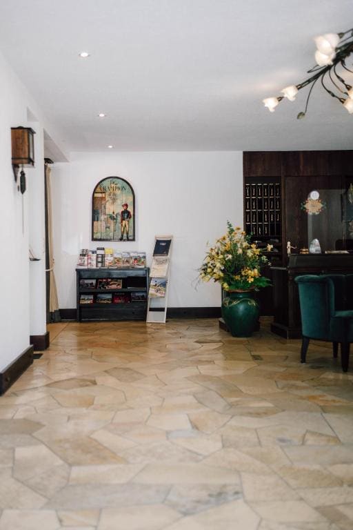 Hotel Montjola Nova - View 3
