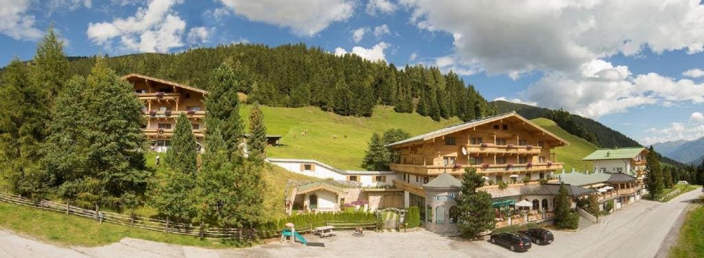 Berghotel Ronach - View 2