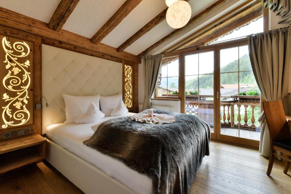 Oberlechtaler Hof Boutique Hotel - View 6