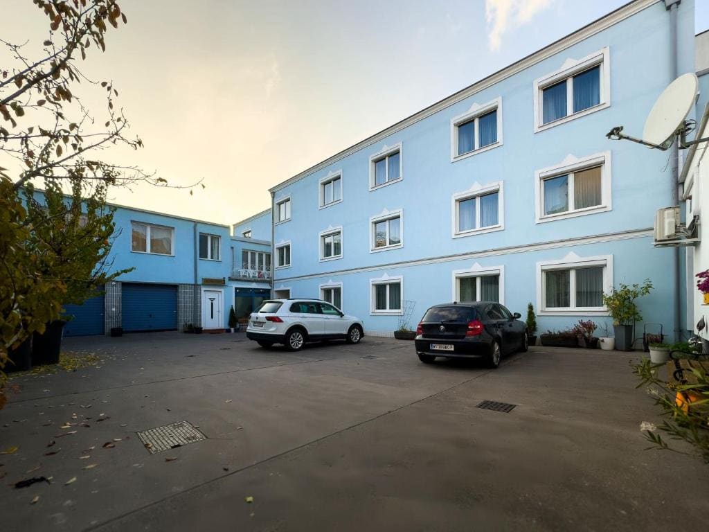 Pension Erlaa - Main view