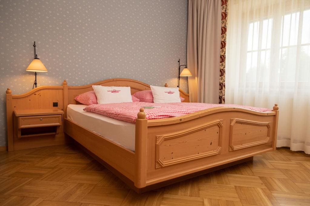 Perbersdorfer Heuriger — Ansicht 4