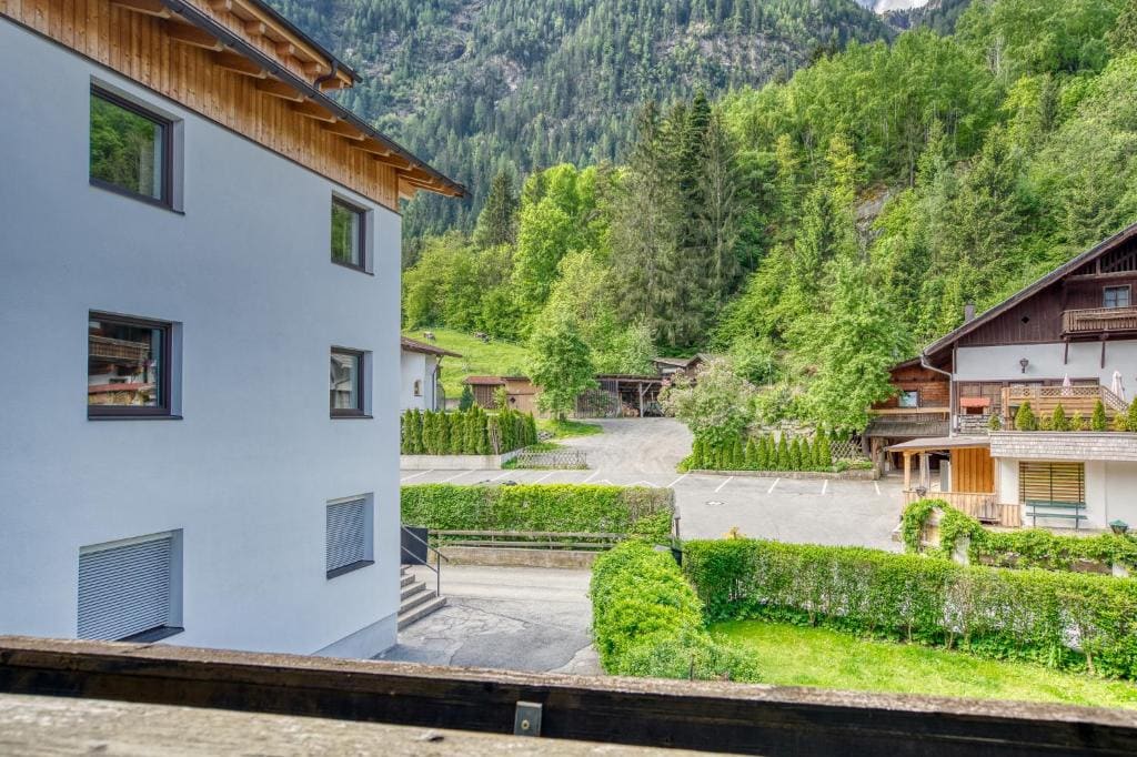 Seehüter's Hotel Seerose - Piburger See, Ötz - Main view