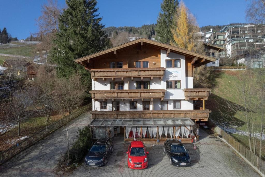 Hotel Valerie - Main view