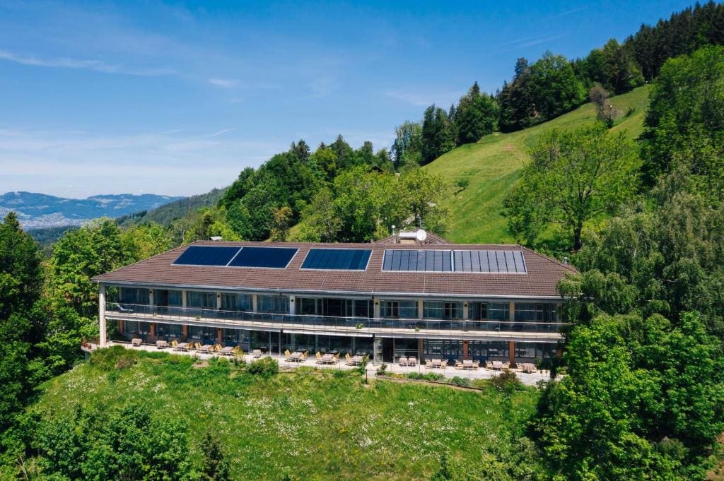 Hotel Viktor - Main view
