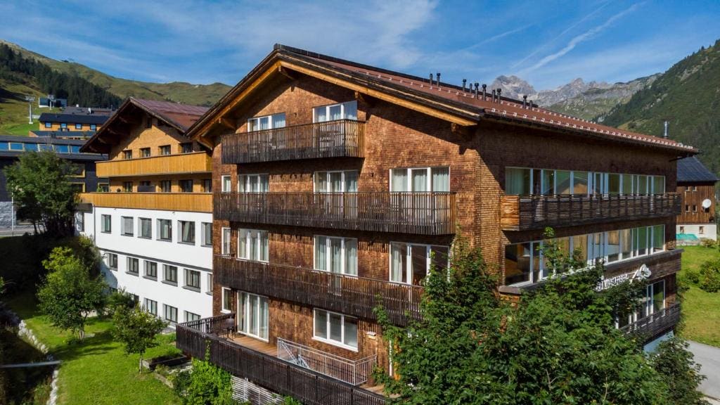 Hotel Walserberg - View 2