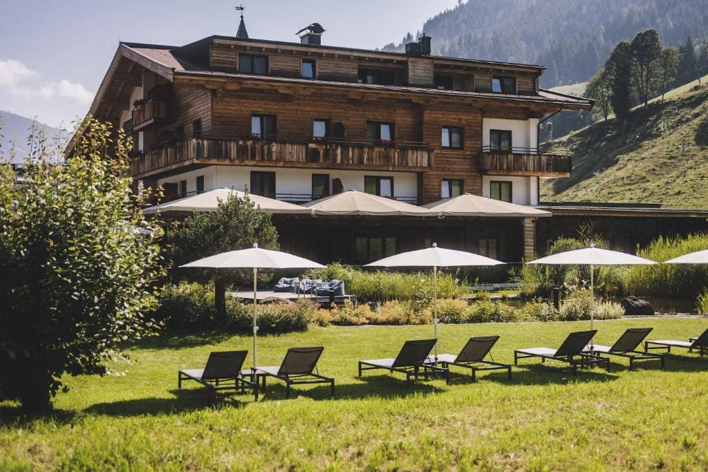 Ski & Bike Hotel Wiesenegg - View 2
