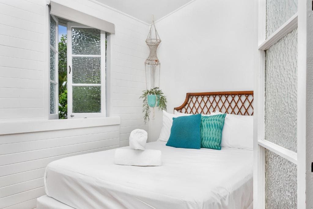Lazenby Lodge - View 6