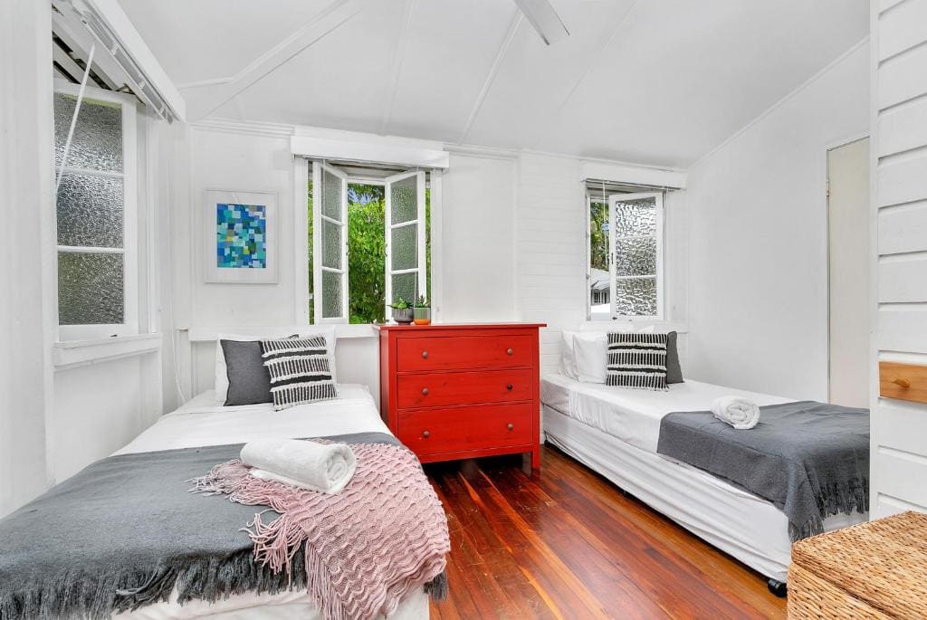 Lazenby Lodge - View 3