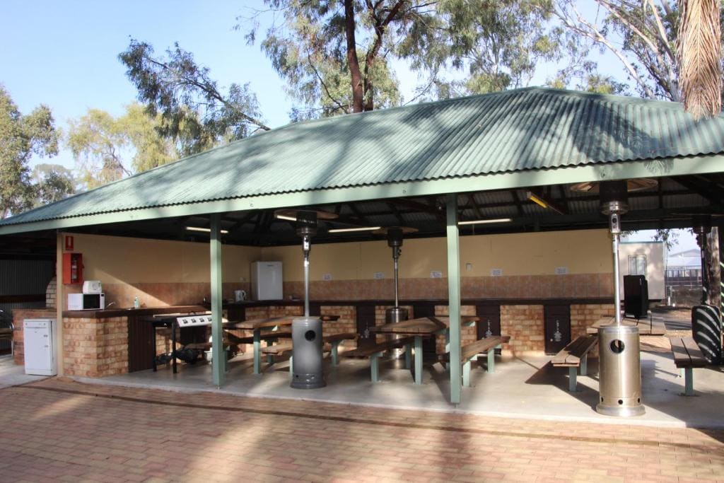 AAOK Jandowae Accommodation Park - View 5