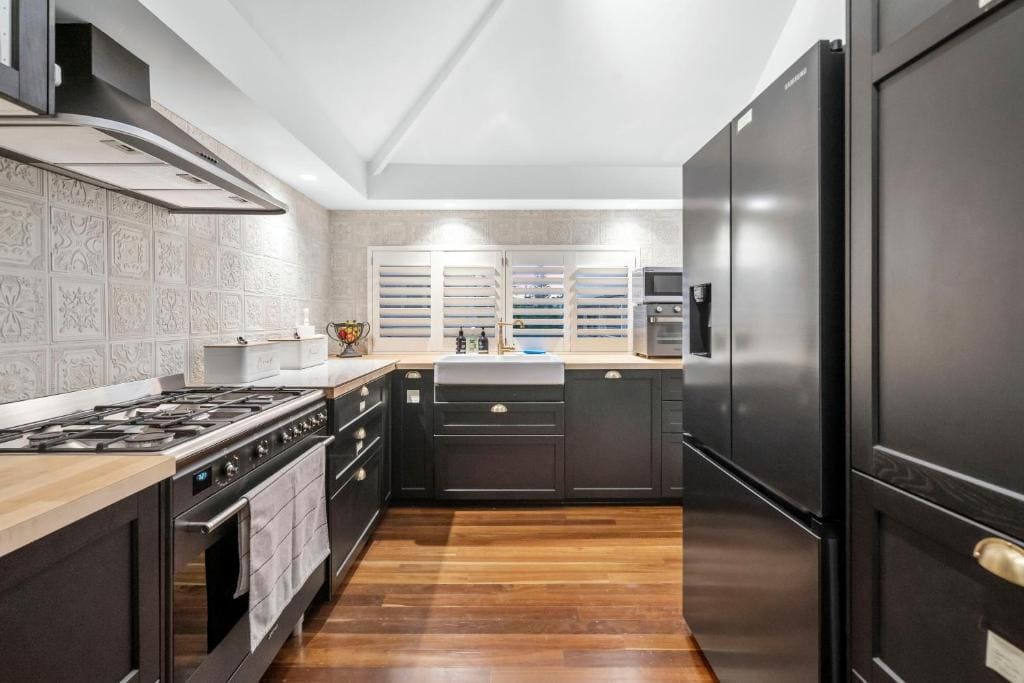Accommodation in Fremantle - View 6