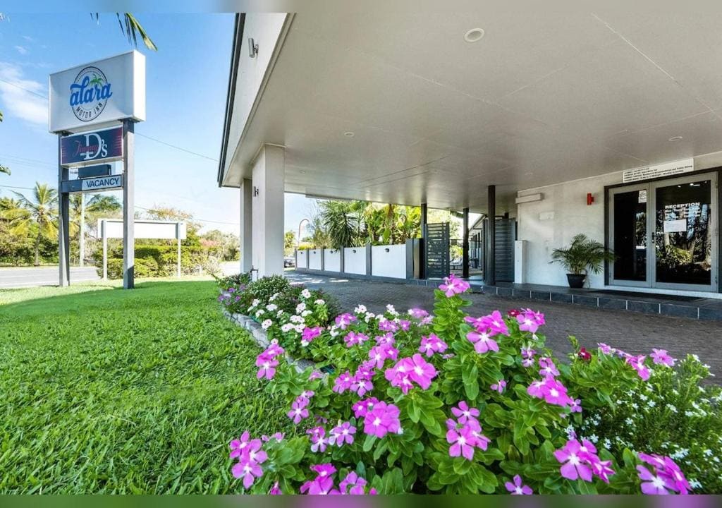 Alara Motor Inn - Main view