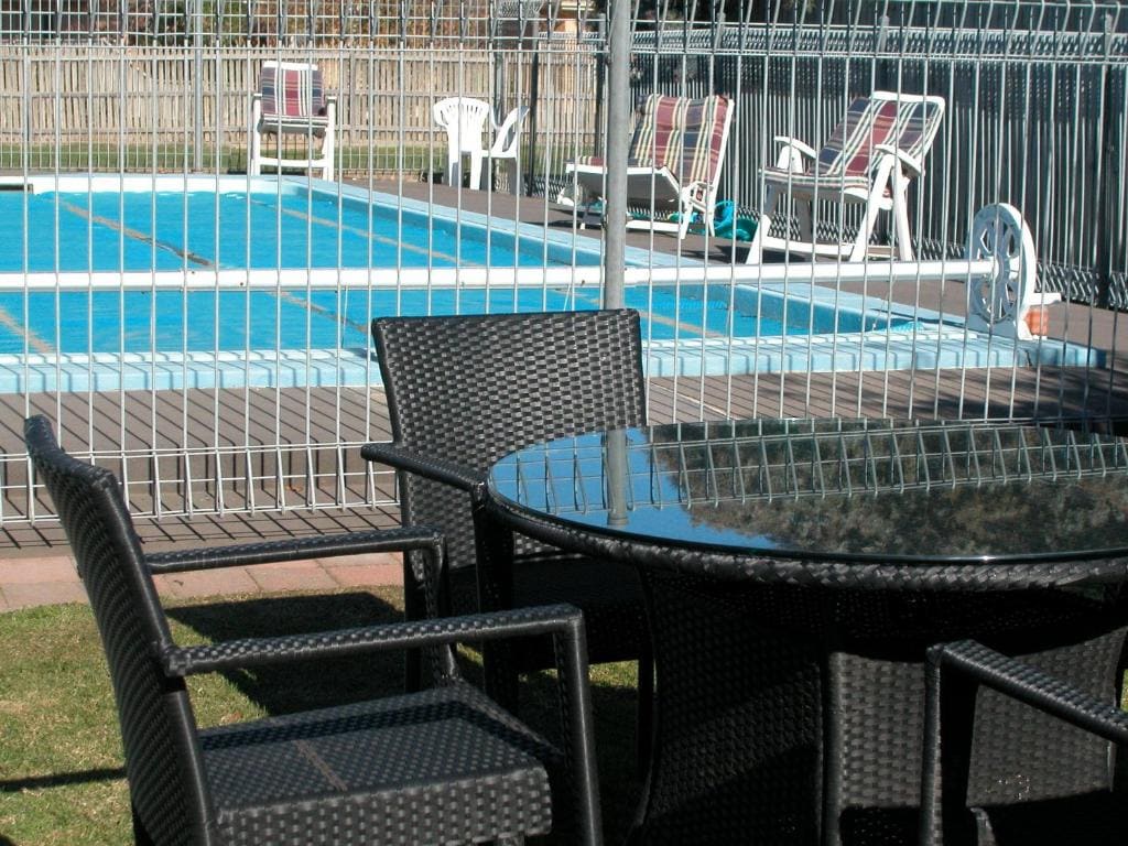 Ambassador Motor Inn - View 3