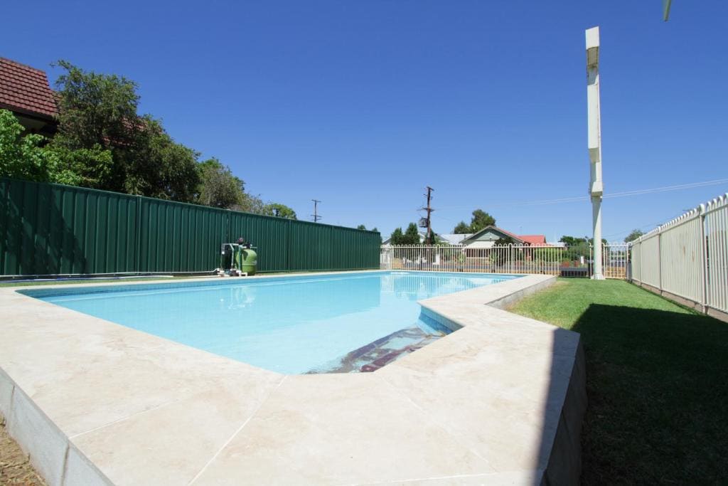 Atlas Motel - View 3