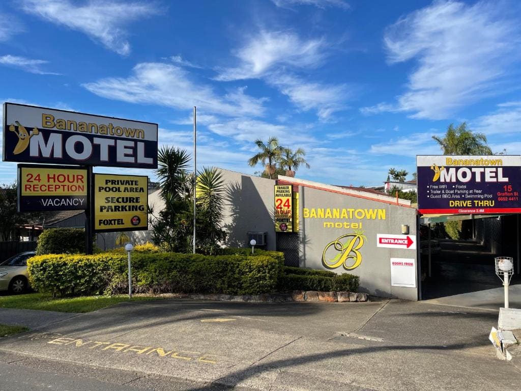 Bananatown Motel - View 2