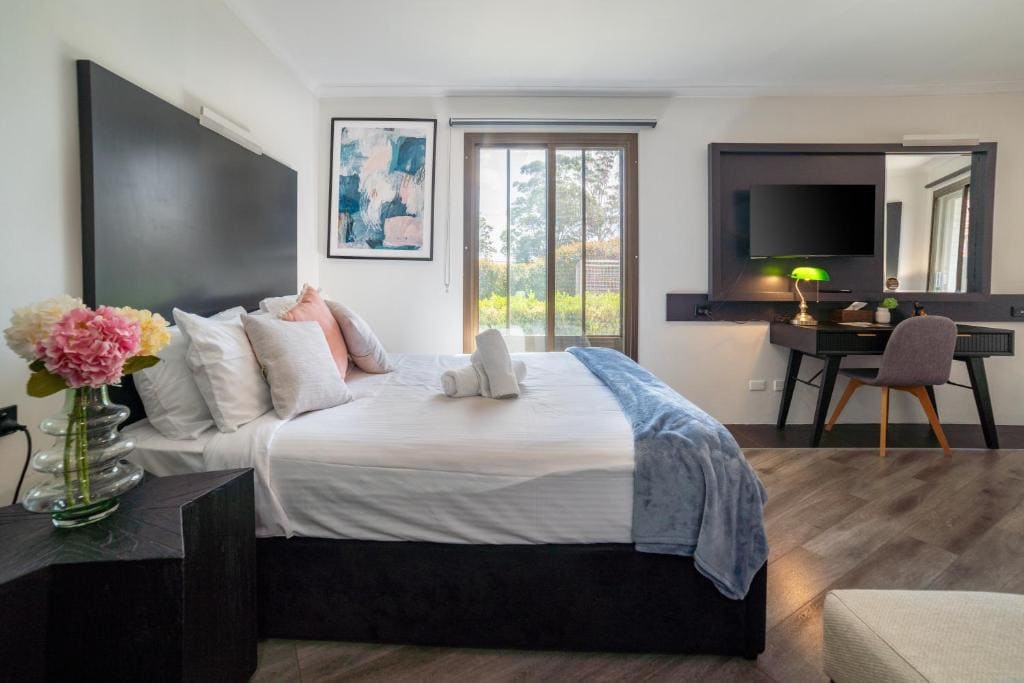 Motel 10 - View 6