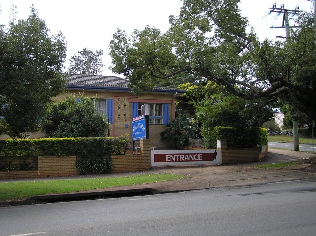 Blue Violet Motor Inn - Main view