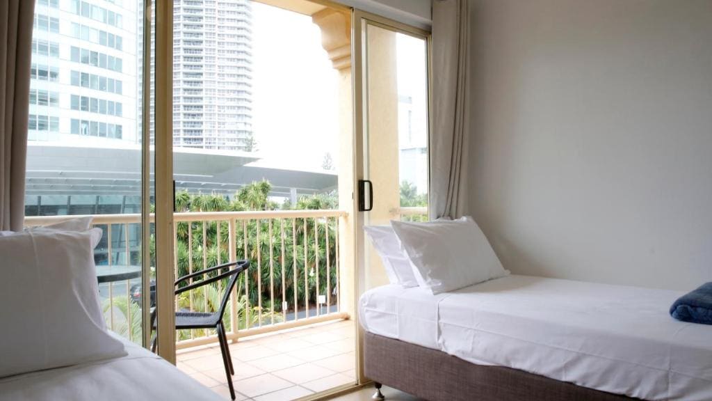 Breeze Inn Gold Coast - View 2