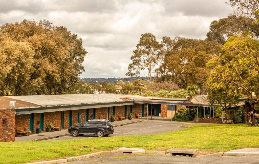 Burvale Hotel - Main view