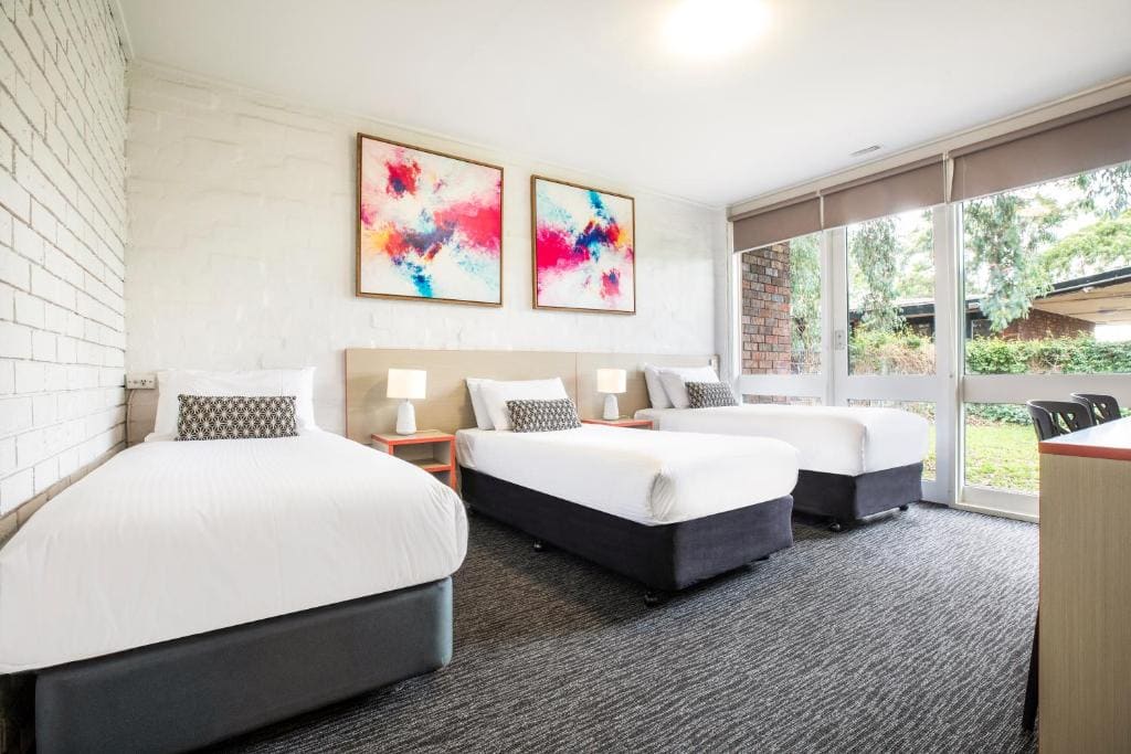 Burvale Hotel - View 7