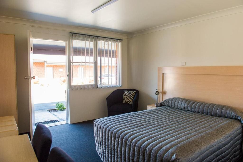 Cherry Blossom Motor Inn - View 2
