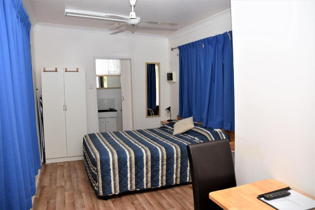 Chinchilla Motel - View 5