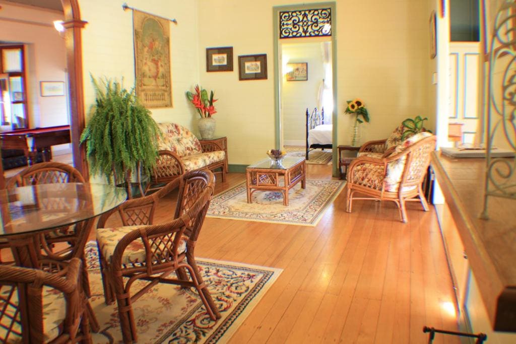 Classique Bed & Breakfast - View 5