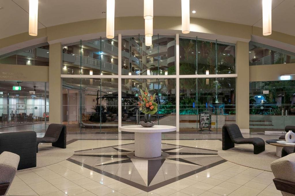 DoubleTree by Hilton Cairns - View 6