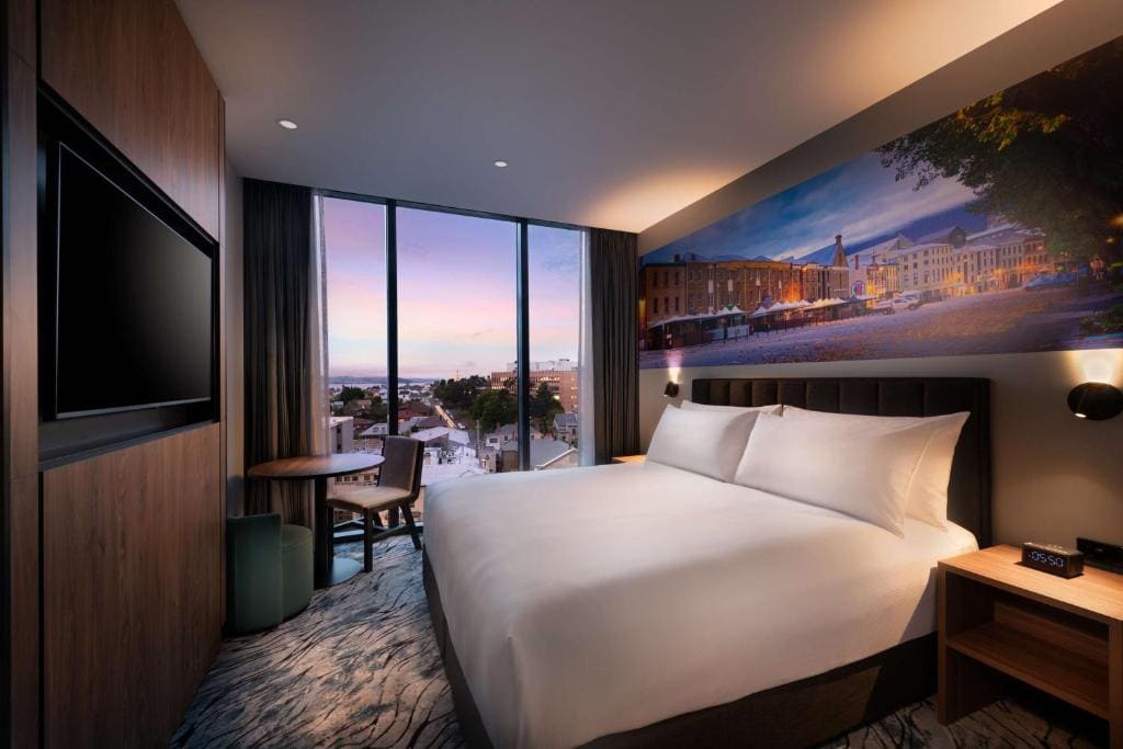 DoubleTree by Hilton Hobart - View 7