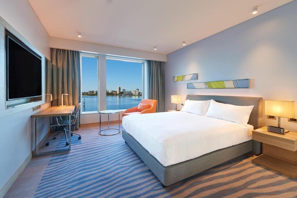 Doubletree By Hilton Perth Waterfront - View 2