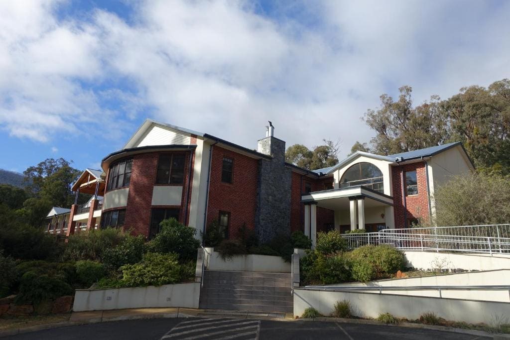 Elkanah Lodge and Conference Centre - View 7