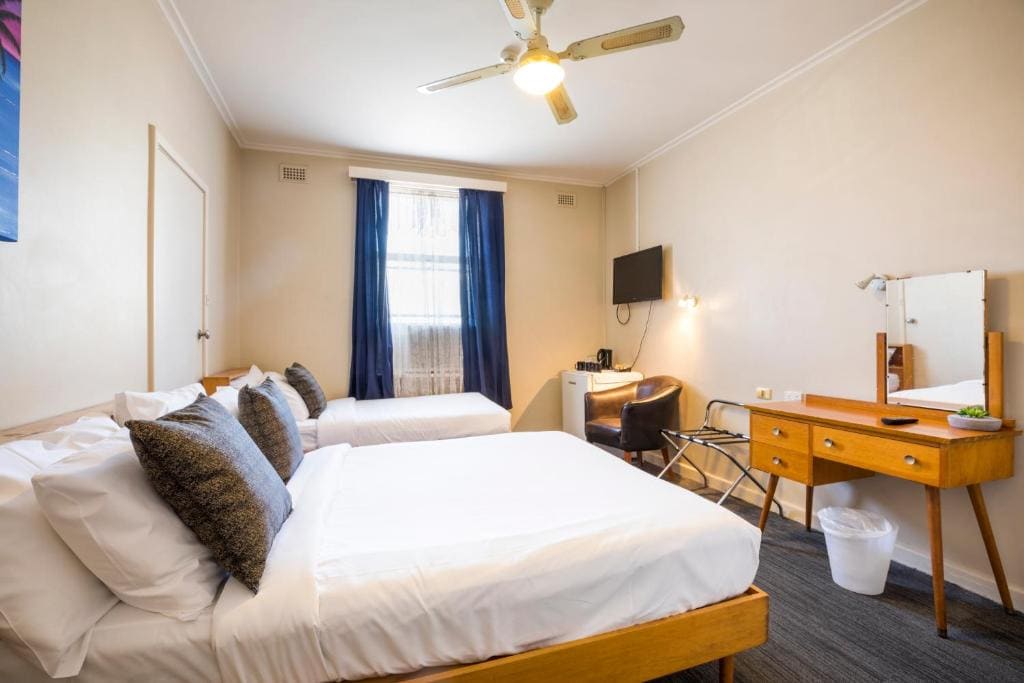 Esplanade Hotel Adelaide - View 6