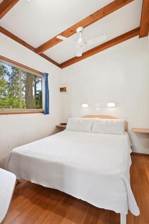 Flynns Beach Caravan Park - View 7