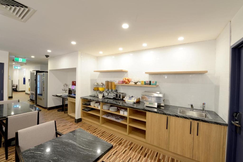 ibis Budget - Melbourne CBD - View 5