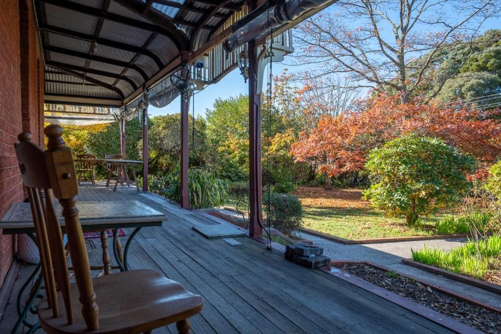 Franklin Lodge, Huon Valley, Tasmania, Lavender Room - View 3