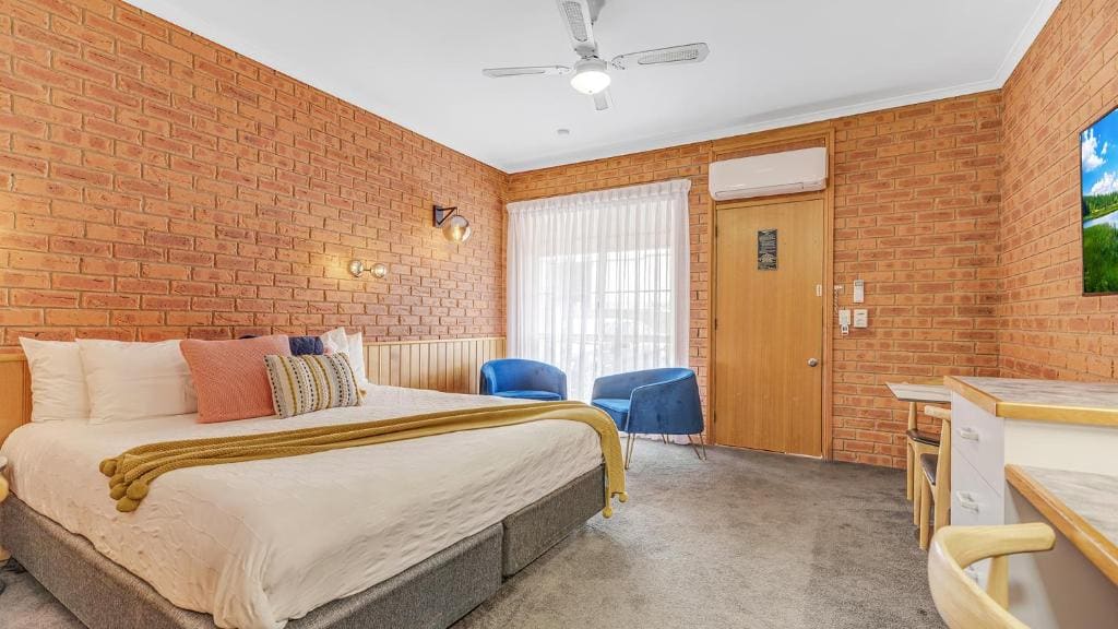 Golden River Motor Inn - View 7