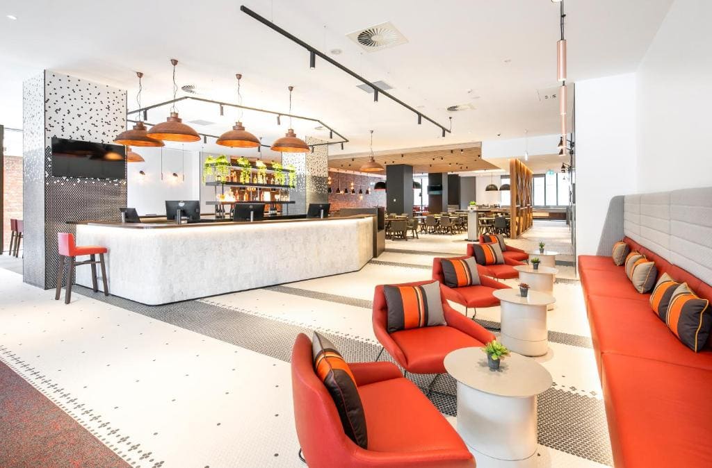 Holiday Inn Express Melbourne Little Collins by IHG - View 5