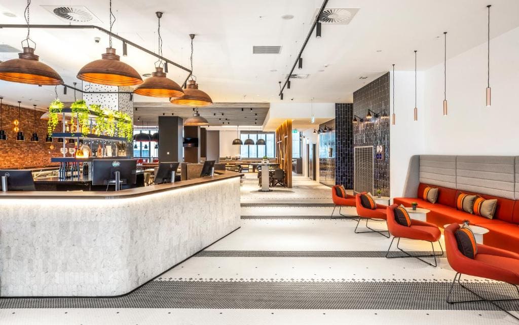 Holiday Inn Express Melbourne Little Collins by IHG - View 6