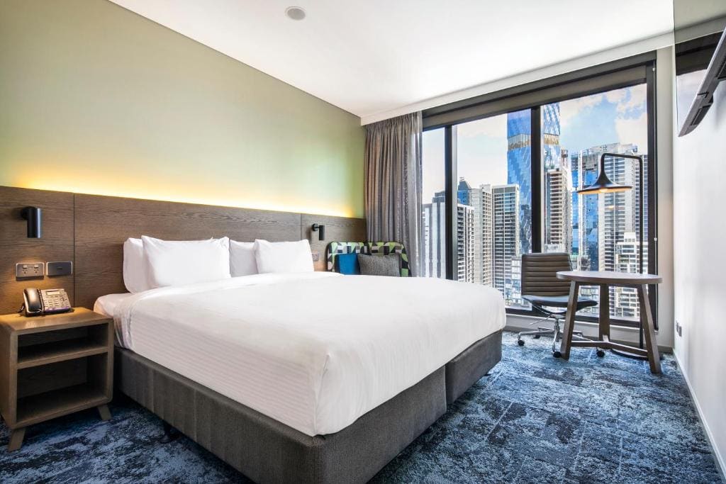 Holiday Inn Express Melbourne Little Collins by IHG - View 2