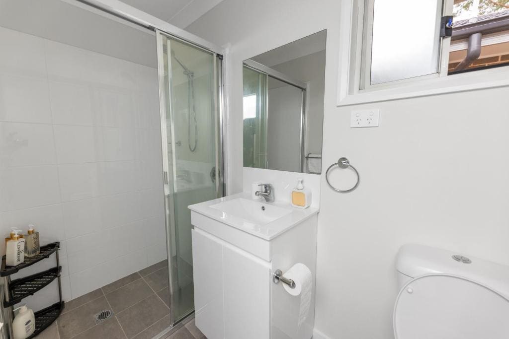 House by Lavender Lane - Forest Views, FREE Parking - View 3