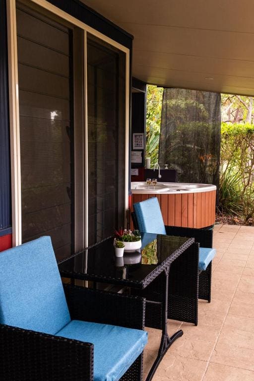 Lake Russell Lakeside Retreat - View 5