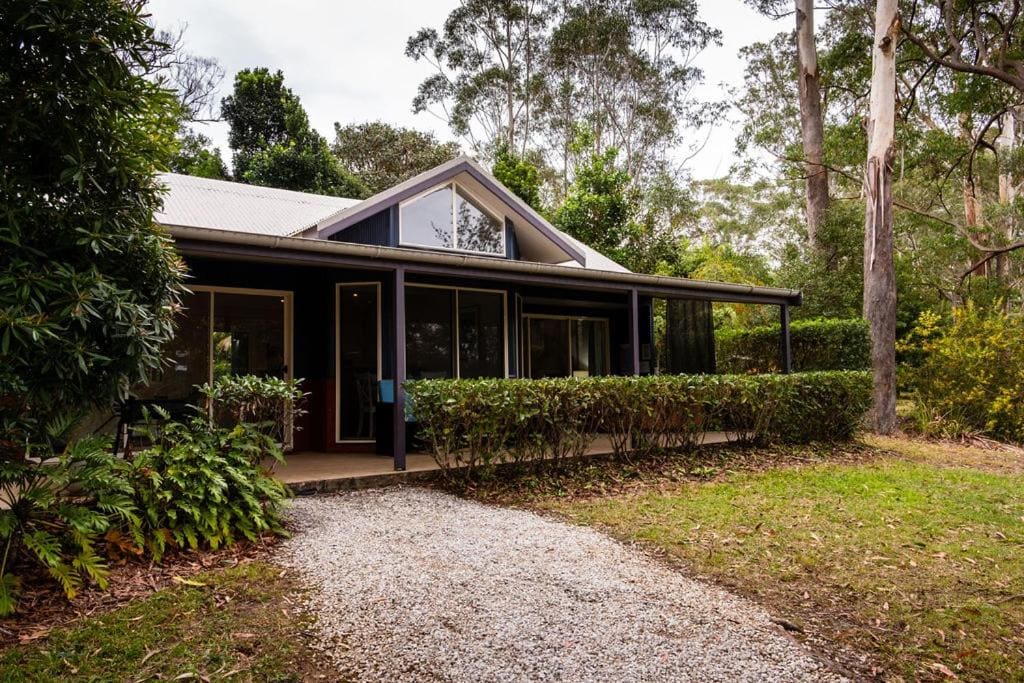 Lake Russell Lakeside Retreat - View 4