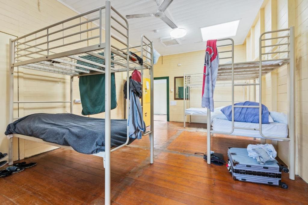 Mangoes Backpacker Hostel & Farmstay - View 3