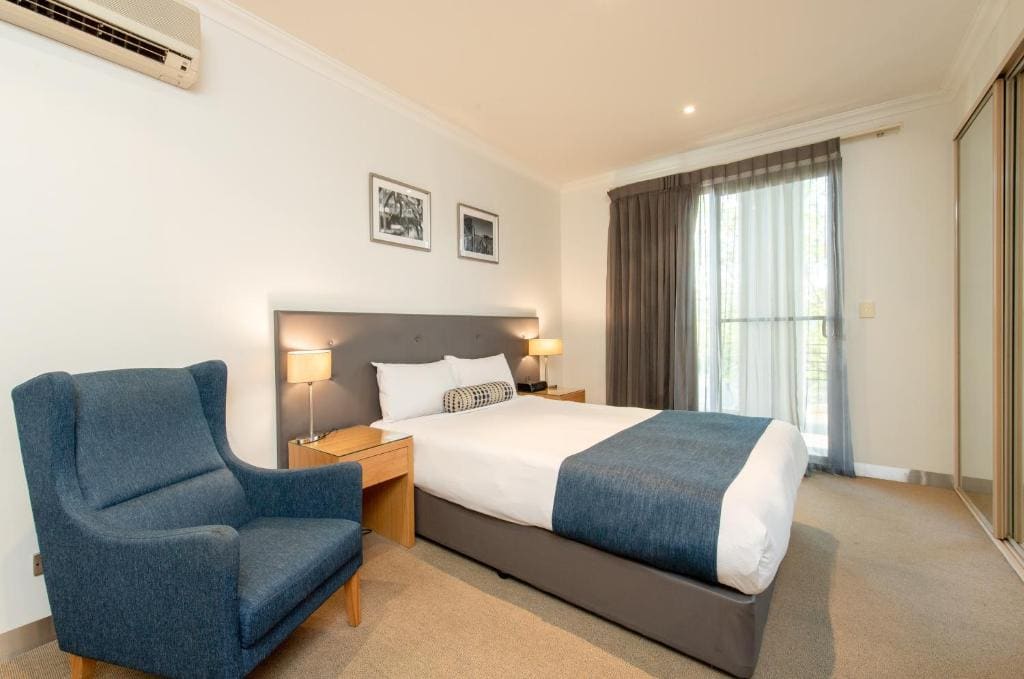 Mawson Lakes Hotel - View 3
