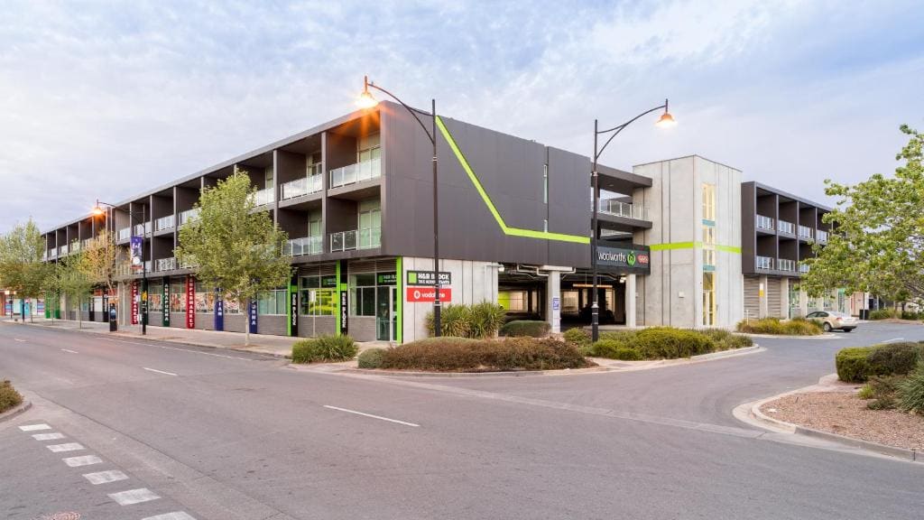 Mawson Lakes Hotel - View 2