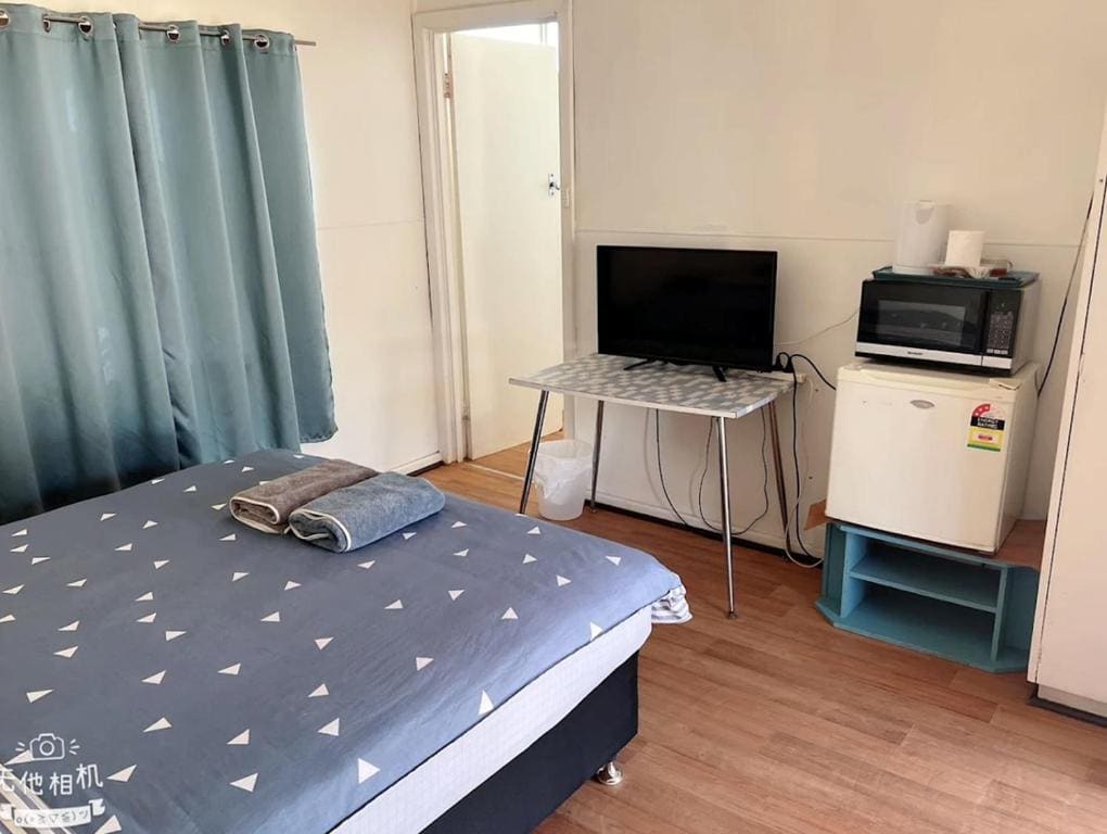 Meekatharra Hotel accommodation with food Option - View 4