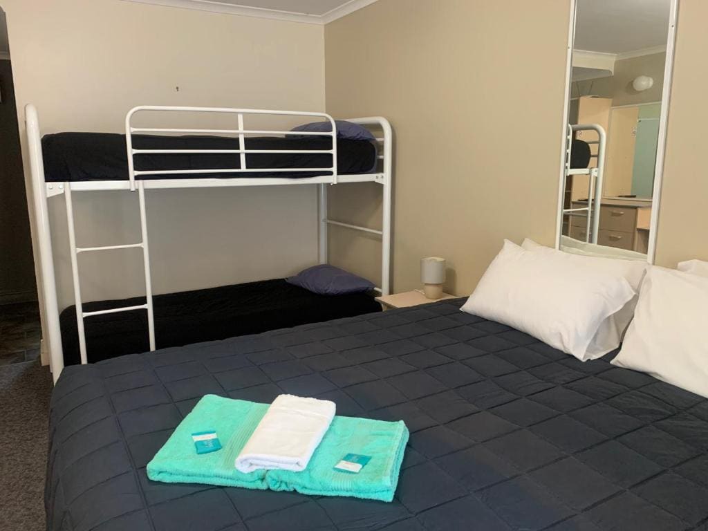 Mid Coast Motor Inn - View 4