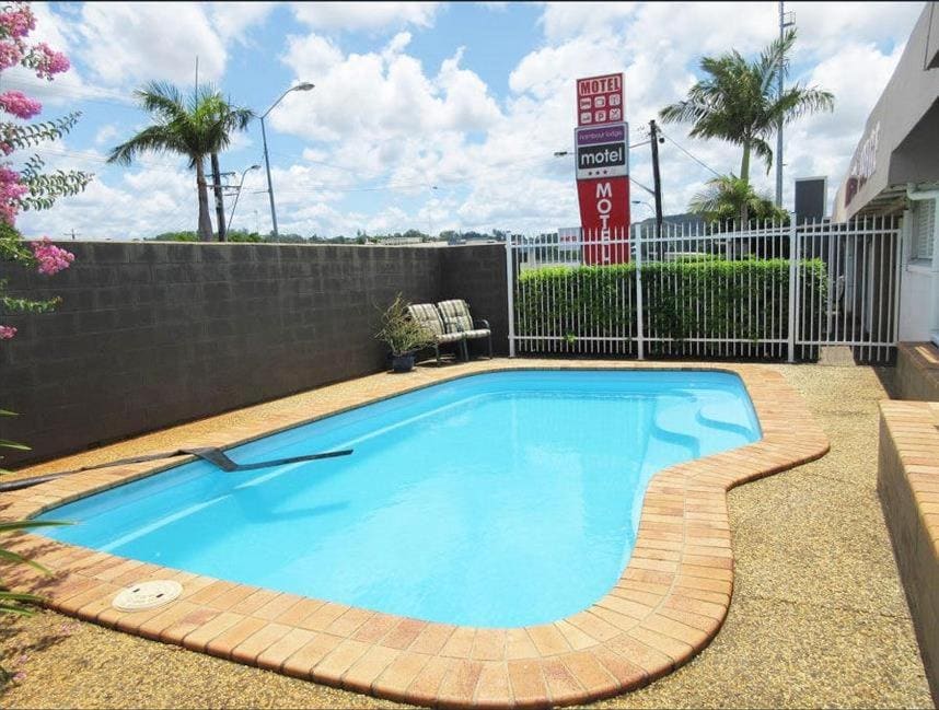 Nambour Lodge Motel - View 4