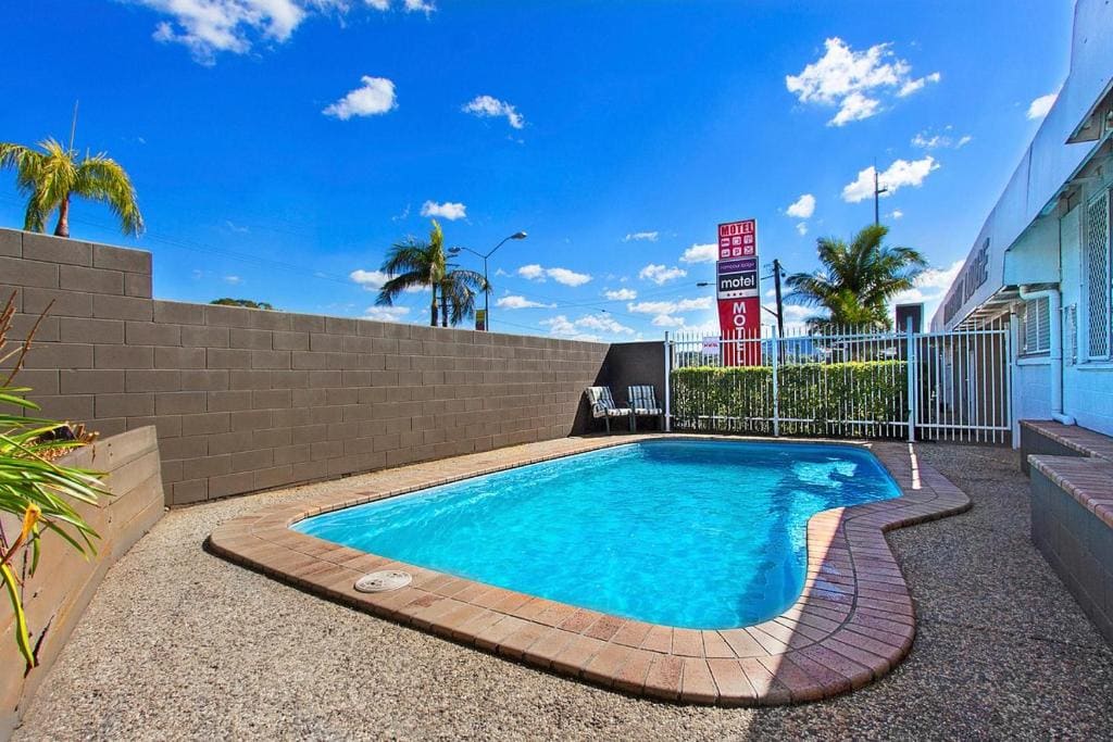 Nambour Lodge Motel - View 2