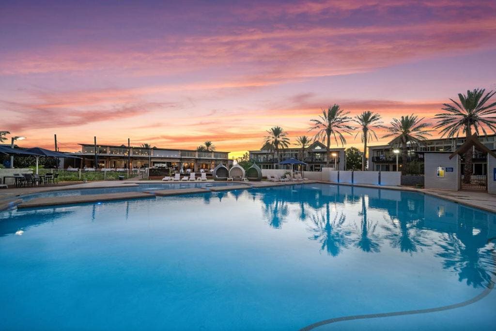 Mantarays Ningaloo Beach Resort - View 4