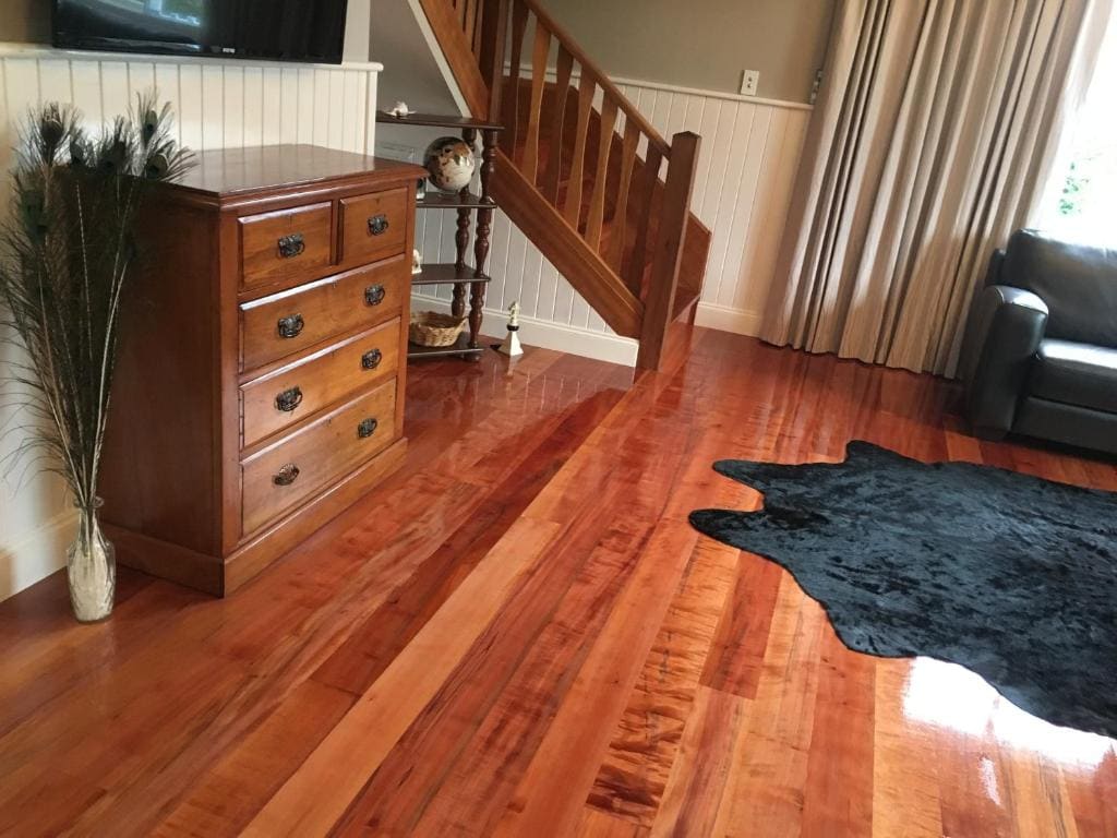 Noah's Stanley Luxury Bed and Breakfast - View 7